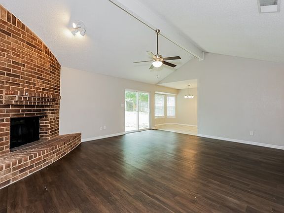 4th image of 6214 Big Springs Dr