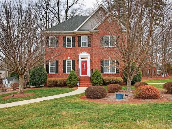 6315 Armsby Rd, Clemmons, NC 27012