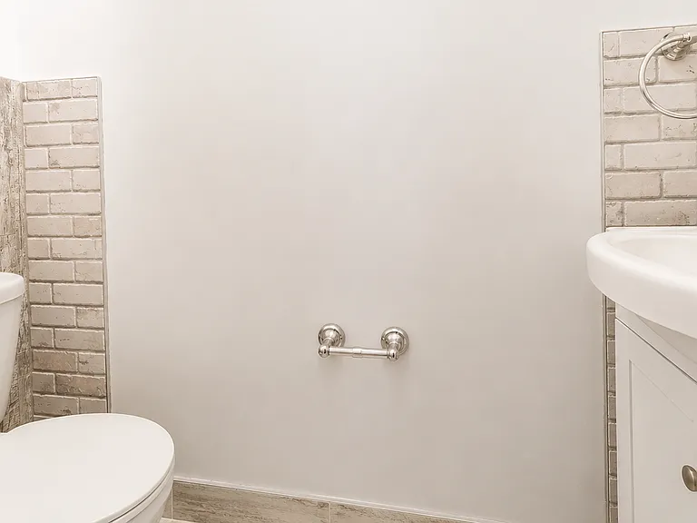 235 Wyckoff Ave #3L — Photo 7