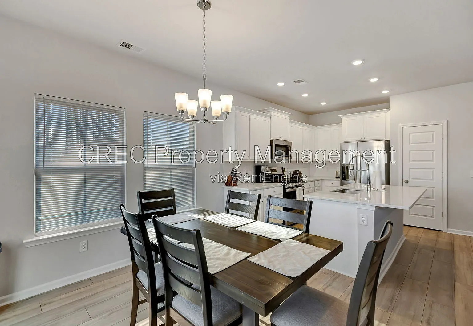 4 bed, 3.0 bath, 1929 sqft, $4,200 — Photo 4