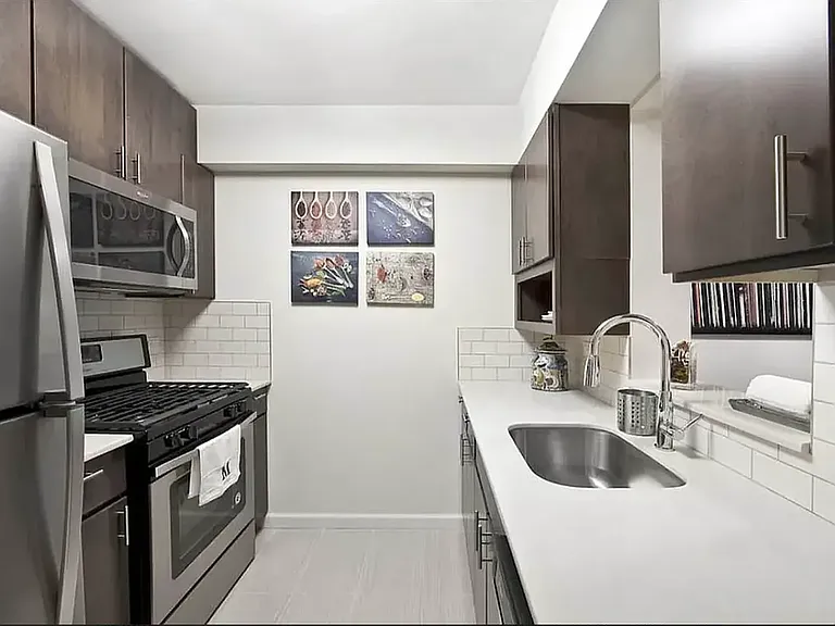 2763 Morris Ave #1007 — Photo 2