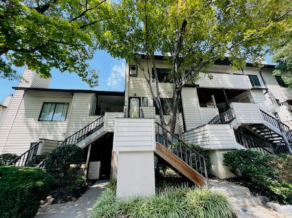 9856 Hellingly Pl #129, Gaithersburg, MD 20886