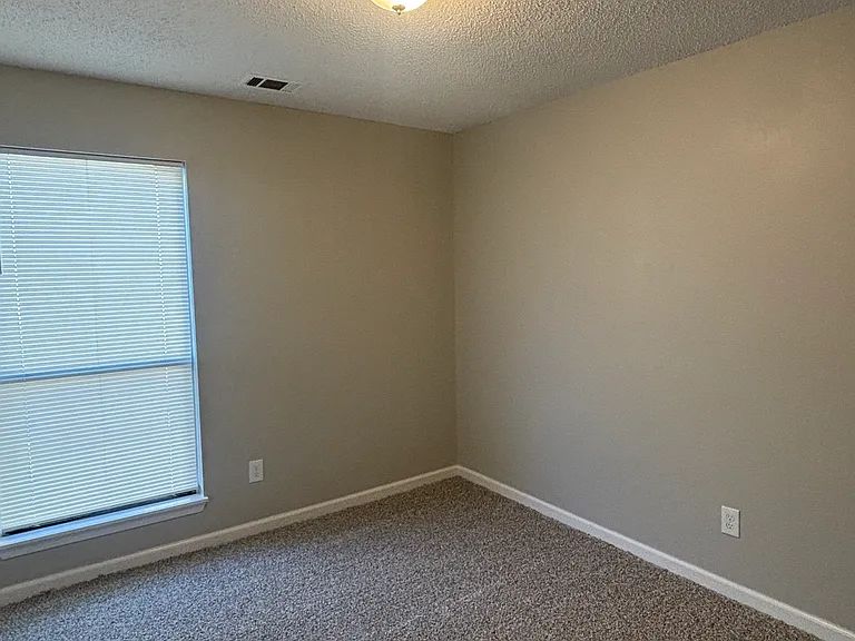 14218 High Point Dr — Photo 15