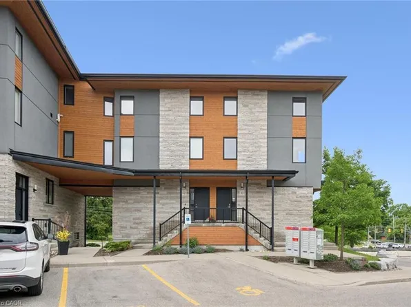 32 Arkell Rd #9, Guelph, ON N1L 0L4