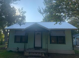 315 S Austin St, Holland, TX 76534