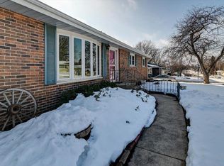 412 Patrick Ave, Waunakee, WI 53597