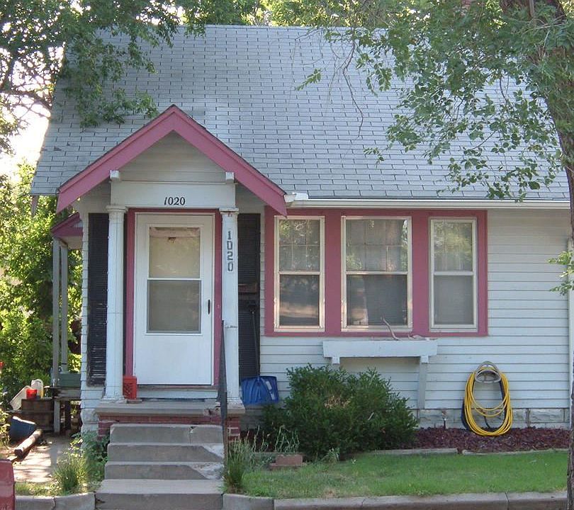 2nd image of 1020 N Maple St