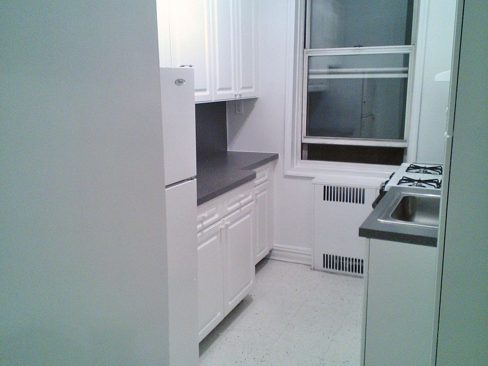 2nd image of 11120 76th Rd APT 2E