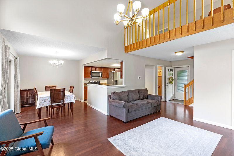 5th image of 41 Heyden Road