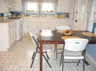 348 Bean Ridge Rd, Smithville, WV 26178