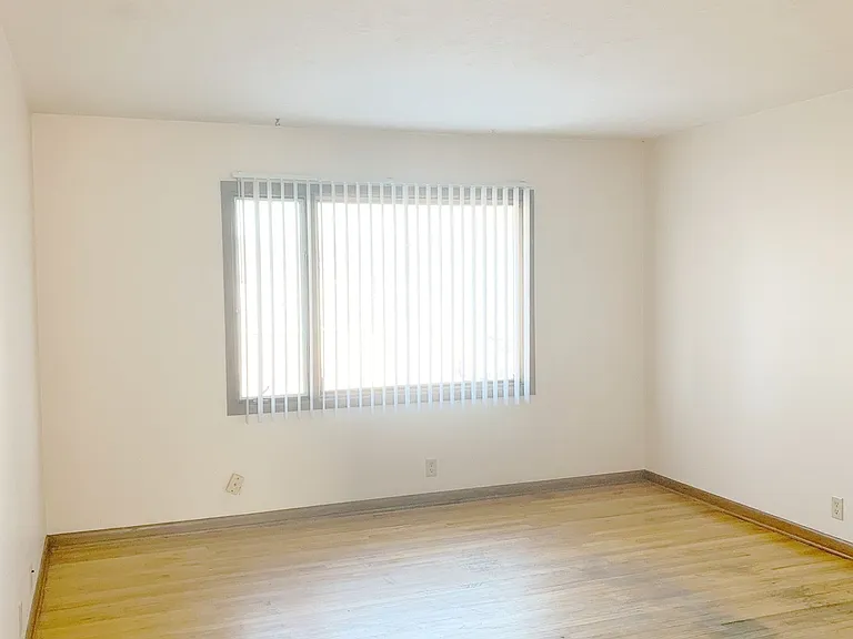 Keystone Court Apartments - Benson — Photo 3