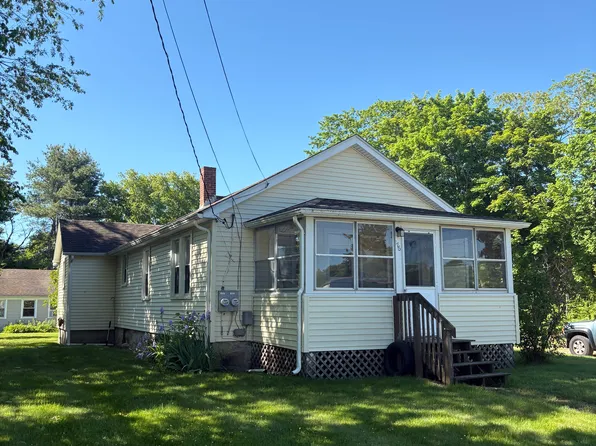 176 Ashaway Rd #A, Ashaway, RI 02804