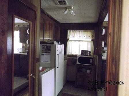 4th image of 707 E 13th Pl