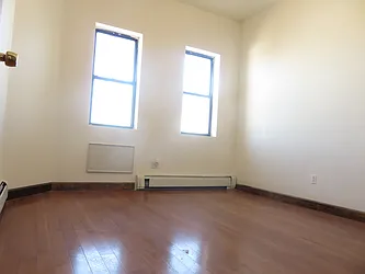 Rented by Rennit Inc.