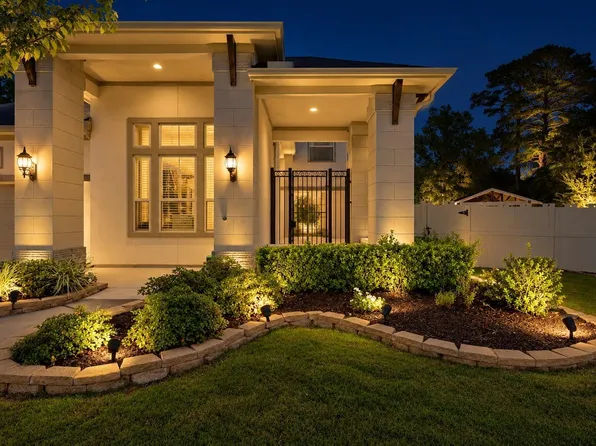 10402 Lake Palmetto Dr, Conroe, TX 77385