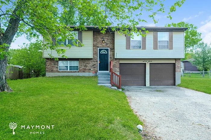 9354 Kingsboro Ct — Photo 1