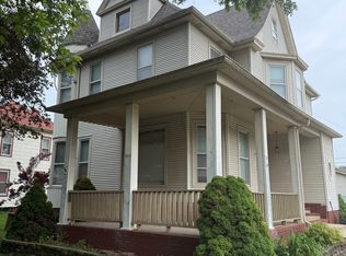 505 W Station St, Saint Anne, IL 60964