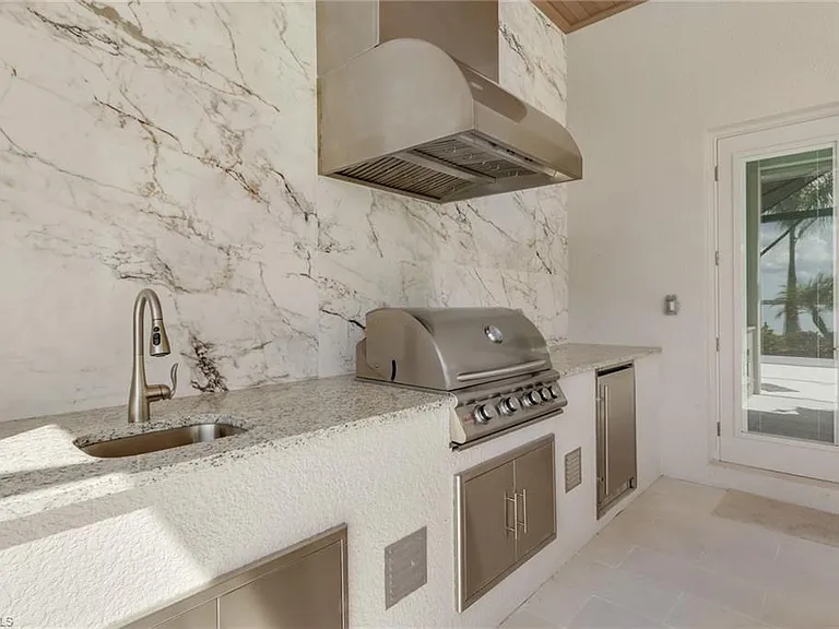 17302 Blue Sapphire Dr — Photo 35