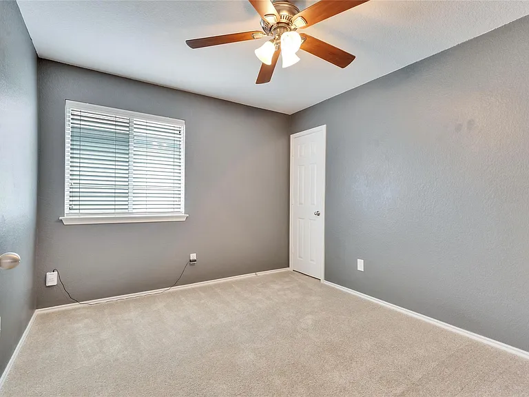 2212 Melissa Oaks Ln — Photo 22