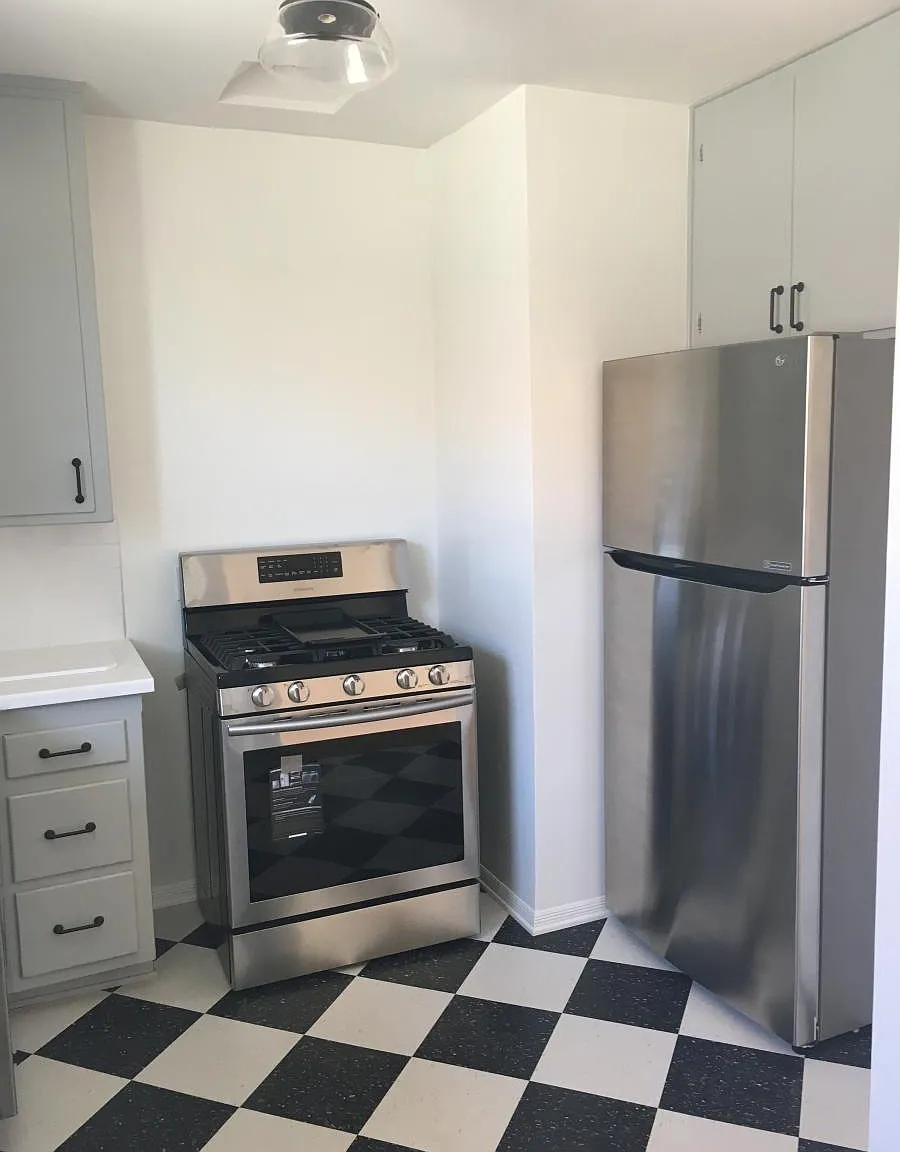 2 bed, 1000 sqft, $3,475 — Photo 1