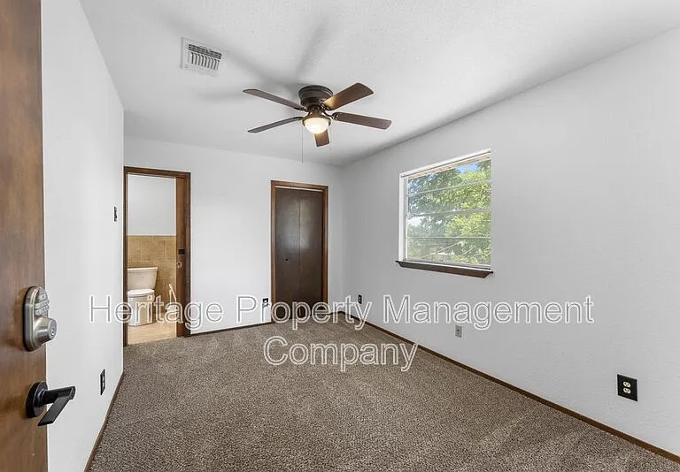 3614 Versailles Dr — Photo 34