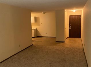 333 Oak Grove St #108, Minneapolis, MN 55403