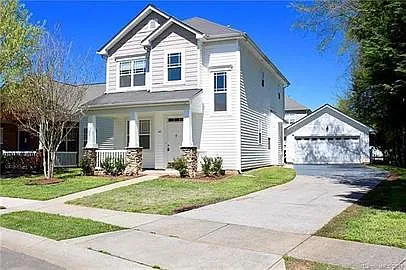 3 bed, 1600 sqft, $2,350 — Photo 1