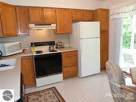 4th image of 20633 Red Oak Dr
