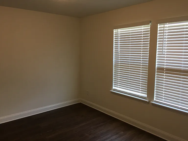 3173 Creek Village Lane Grn — Photo 12