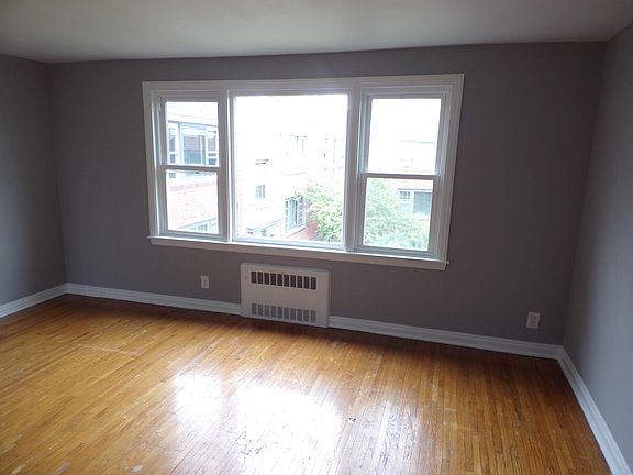 3rd image of 266 Highland Pkwy #5