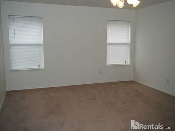 3rd image of 1213 Castleman Dr