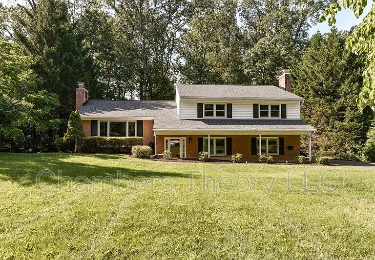 9205 Hamilton Dr — Photo 2