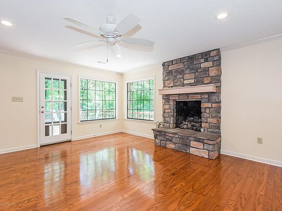 5th image of 5242 Sportsman Dr