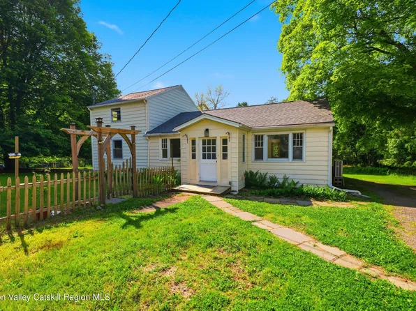 261 Sawdust Avenue, Cottekill, NY 12419