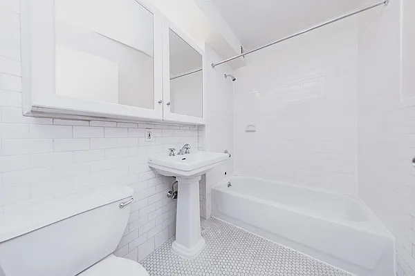 Rented by Loisaida Realty | media 4