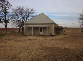 15941 County Rd W, Childress, TX 79201