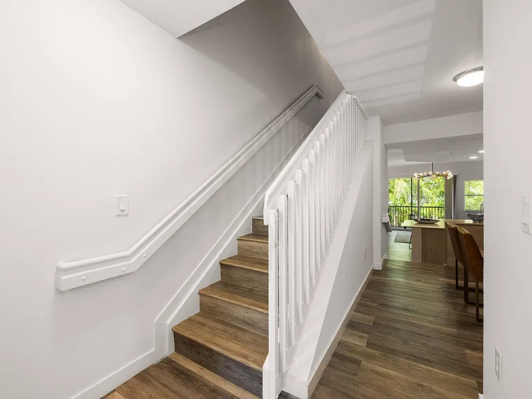 10X Weston — Photo 18
