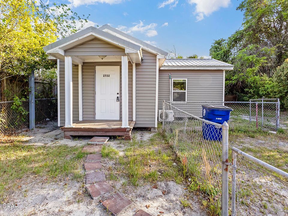 1st image of 2722 E 6th St