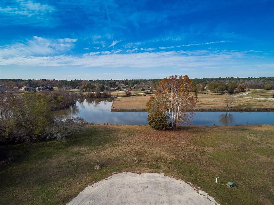 1st image of 200 N Forest Dr
