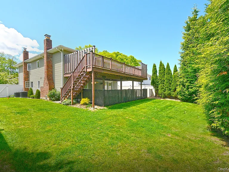 44 Derby Ave — Photo 15