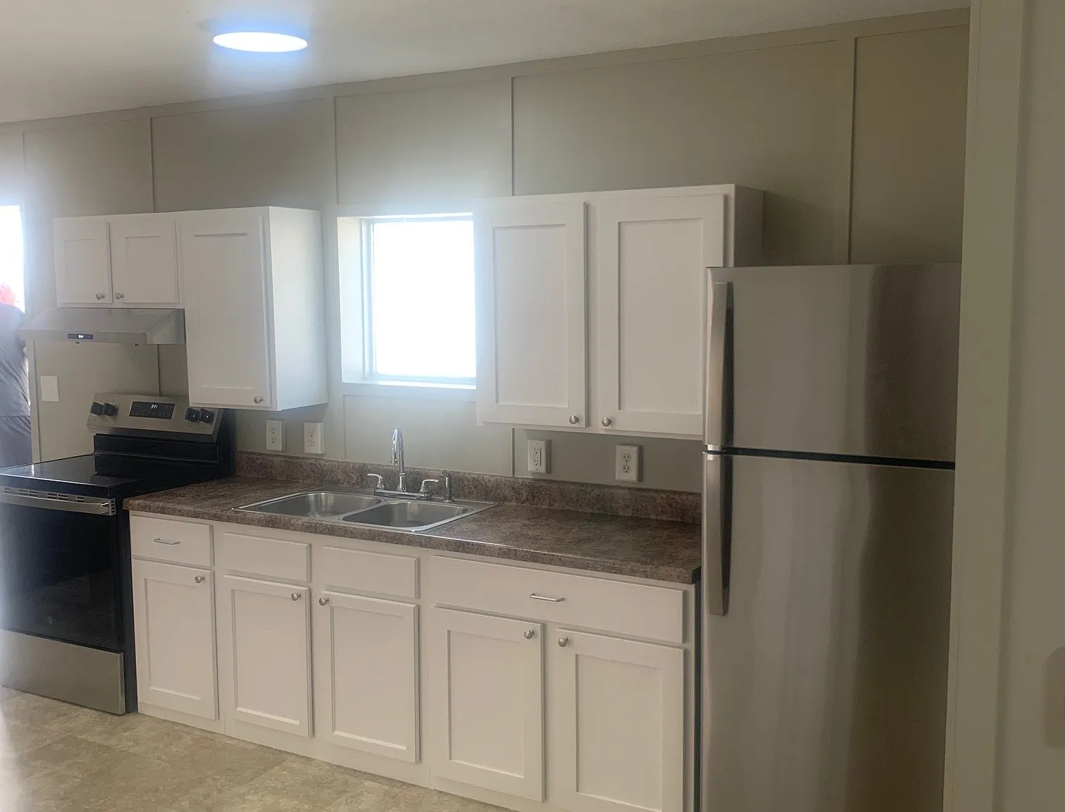 2 bed, 742 sqft, $900 — Photo 2