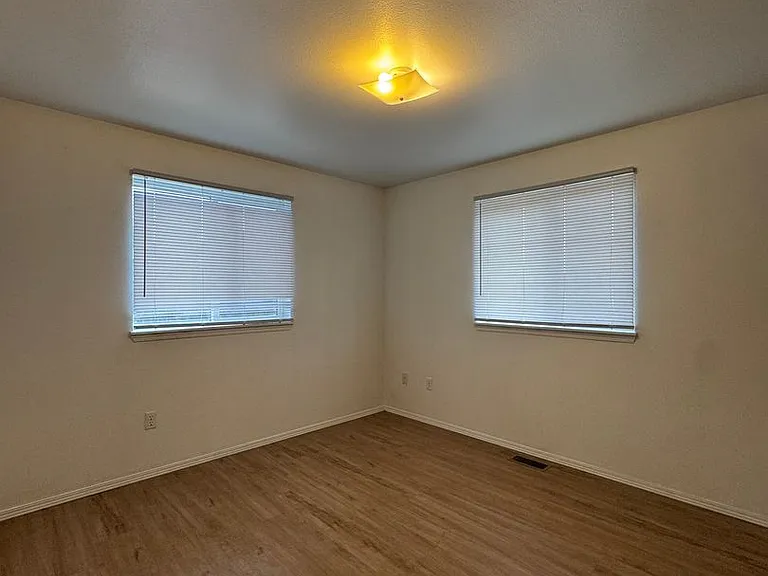 903 E White Birch Ave — Photo 10
