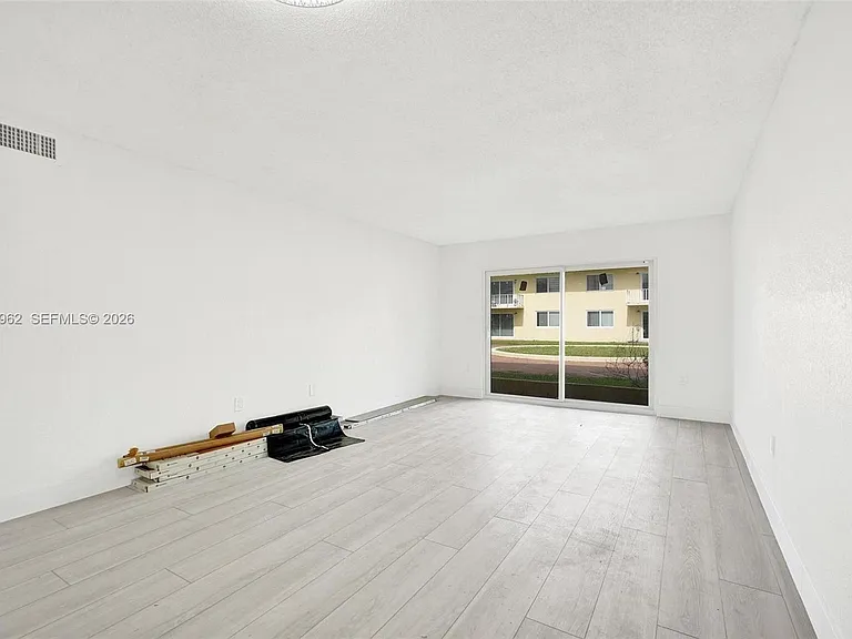 505 NW 177th St #112 — Photo 16