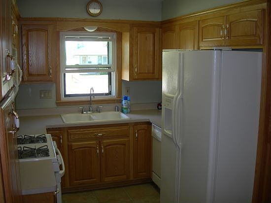 Completely Updated Kitchen w/Dinette