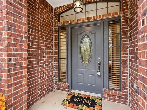 3rd image of 12222 Canyon Cir