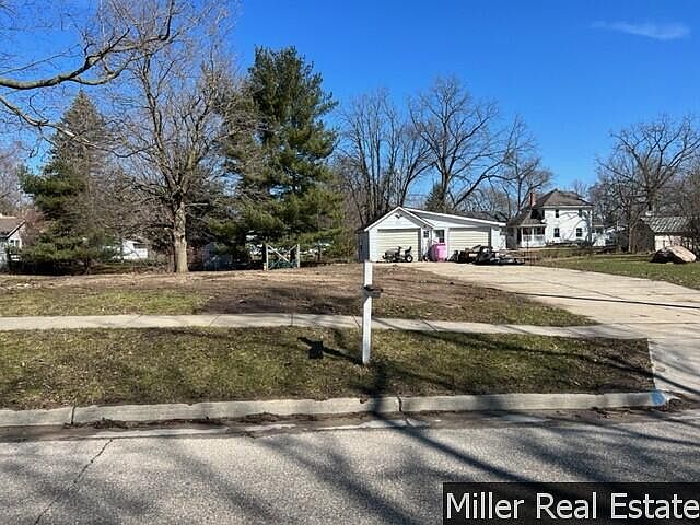 1st image of 517 E State Rd
