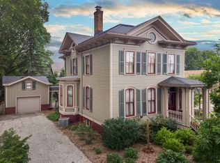 401 E Grove St, Bloomington, IL 61701