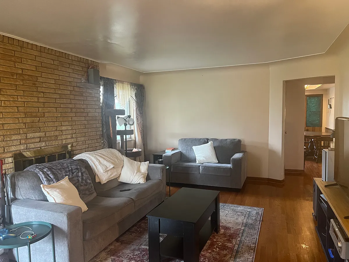 Building Photo - 32397 Linderman Ave