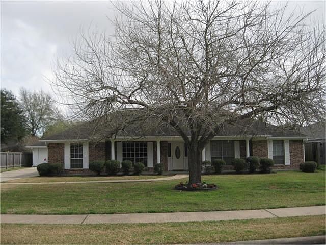 1st image of 2217 Peyton Pl