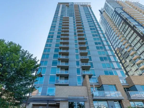 215 13th Ave SW #1305, Calgary, AB T2R 0V6
